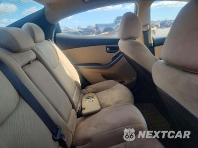 Zdjęcie 10 z 12 samochodu: 2013 HYUNDAI ELANTRA GLS VIN:5NPDH4AE9DH397521 - miniatura