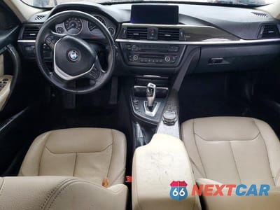 Zdjęcie 8 z 12 samochodu: 2015 BMW 328 I VIN:WBA3A5G53FNS86394 - miniatura