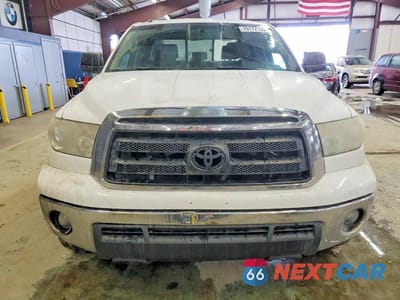 Piąte zdjęcie samochodu w środku: 2010 TOYOTA TUNDRA GRADE VIN:5TFUY5F12AX133908 - miniatura