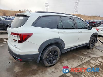 Trzecie zdjęcie samochodu z tyłu: 2022 HONDA PILOT TRAILSPORT VIN:5FNYF6H82NB062944 - miniatura