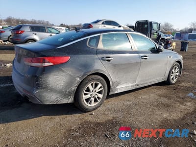 Trzecie zdjęcie samochodu z tyłu: 2018 KIA OPTIMA LX VIN:5XXGT4L37JG243713 - miniatura