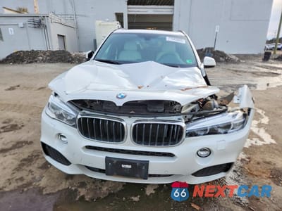 Piąte zdjęcie samochodu w środku: 2015 BMW X5 XDRIVE35D VIN:5UXKS4C50F0J99575 - miniatura