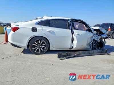 Trzecie zdjęcie samochodu z tyłu: 2024 CHEVROLET MALIBU RS VIN:1G1ZG5ST9RF236513 - miniatura