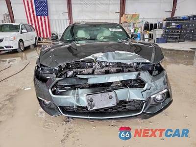 Piąte zdjęcie samochodu w środku: 2015 FORD MUSTANG VIN:1FA6P8TH0F5350350 - miniatura