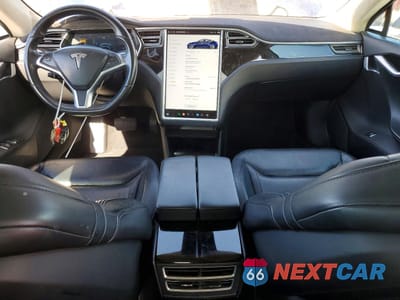 Zdjęcie 8 z 12 samochodu: 2016 TESLA MODEL S VIN:5YJSA1E17GF131726 - miniatura