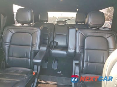 Zdjęcie 10 z 12 samochodu: 2019 LINCOLN NAVIGATOR L RESERVE VIN:5LMJJ3LT2KEL17446 - miniatura