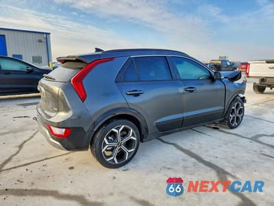 Trzecie zdjęcie samochodu z tyłu: 2025 KIA NIRO VIN:KNDCR3LE8S5225347 - miniatura