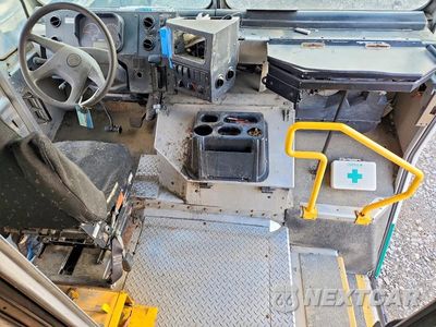 Zdjęcie 8 z 13 samochodu: 2014 FREIGHTLINER MT 45G DELIVERY VAN VIN:4UZAC2DV1ECFV2043 - miniatura