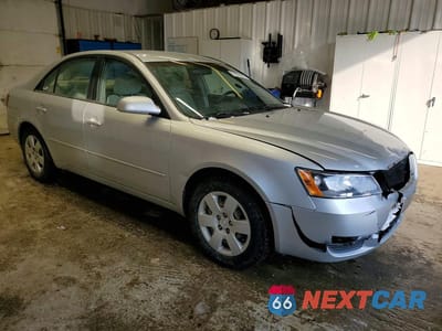 Czwarte zdjęcie samochodu z boku: 2007 HYUNDAI SONATA GLS VIN:5NPET46C27H230982 - miniatura