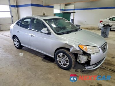 Czwarte zdjęcie samochodu z boku: 2009 HYUNDAI ELANTRA GLS VIN:KMHDU46DX9U723010 - miniatura
