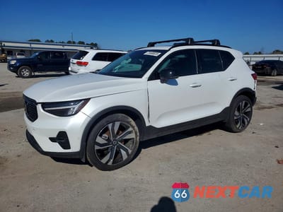 2024 VOLVO XC40 PLUS YV4L12UL0R2295769 - główne zdjęcie licytacji z USA - miniatura