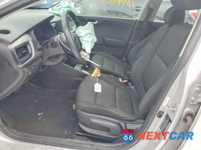 Zdjęcie 7 z 11 samochodu: 2018 KIA RIO LX VIN:3KPA24AB2JE047089 - miniatura