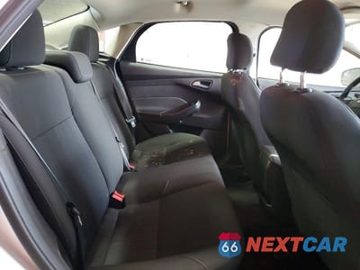 Zdjęcie 10 z 11 samochodu: 2015 FORD FOCUS SE VIN:1FADP3F22FL383458 - miniatura