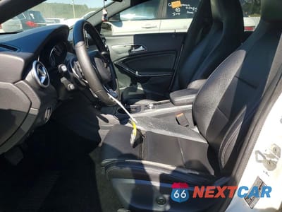 Zdjęcie 7 z 11 samochodu: 2016 MERCEDES-BENZ CLA 250 VIN:WDDSJ4EB0GN381598 - miniatura