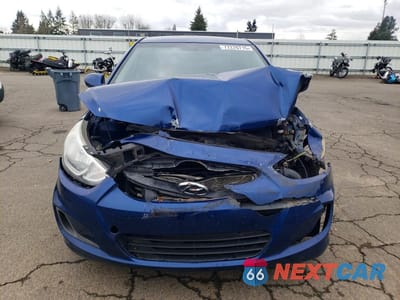 Piąte zdjęcie samochodu w środku: 2016 HYUNDAI ACCENT SE VIN:KMHCT4AEXGU999070 - miniatura
