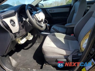 Zdjęcie 7 z 12 samochodu: 2018 TOYOTA COROLLA VIN:5YFBURHE5JP824648 - miniatura