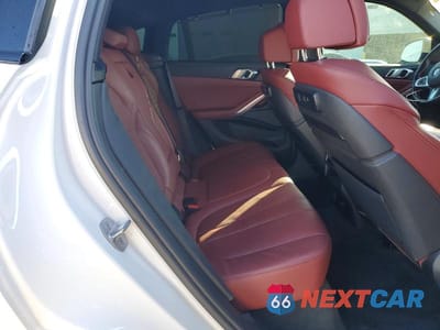 Zdjęcie 11 z 12 samochodu: 2022 BMW X6 M50I VIN:5UXCY8C09N9K63623 - miniatura