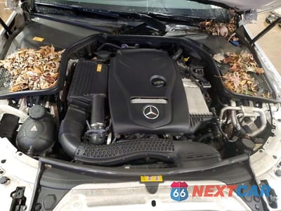 Zdjęcie 11 z 12 samochodu: 2017 MERCEDES-BENZ C 300 4MATIC VIN:WDDWJ4KB6HF377122 - miniatura