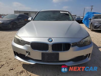 Piąte zdjęcie samochodu w środku: 2014 BMW 320 I VIN:WBA3B1G56ENT01054 - miniatura