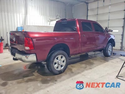 Trzecie zdjęcie samochodu z tyłu: 2016 RAM 2500 SLT VIN:3C6UR5DLXGG336616 - miniatura