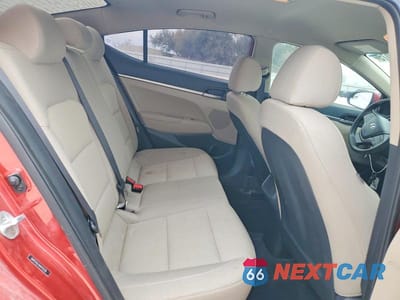 Zdjęcie 10 z 13 samochodu: 2017 HYUNDAI ELANTRA SE VIN:5NPD74LF4HH115736 - miniatura