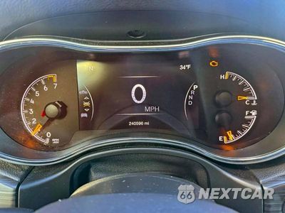 Zdjęcie 11 z 13 samochodu: 2019 JEEP GRAND CHEROKEE LIMITED VIN:1C4RJFBG1KC542016 - miniatura