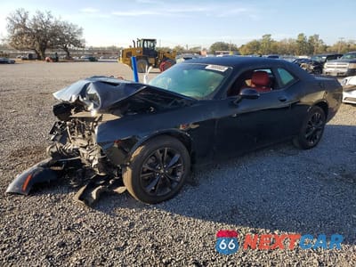 2020 DODGE CHALLENGER SXT 2C3CDZGG8LH155778 - główne zdjęcie licytacji z USA - miniatura