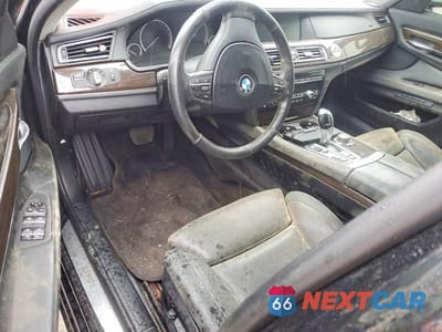 Zdjęcie 8 z 11 samochodu: 2011 BMW 750 LXI VIN:WBAKC8C58BC432887 - miniatura