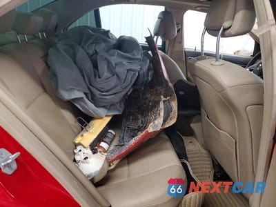 Zdjęcie 10 z 11 samochodu: 2013 MERCEDES-BENZ C 350 VIN:WDDGF5HB8DA848049 - miniatura