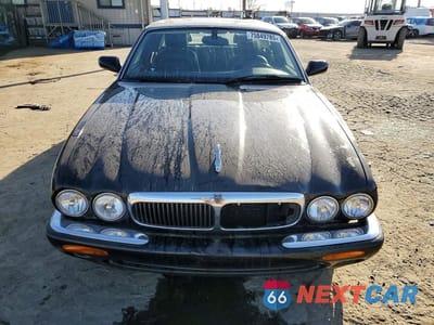 Piąte zdjęcie samochodu w środku: 1999 JAGUAR XJ8 VIN:SAJHD1040XC869269 - miniatura