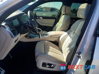 Zdjęcie 7 z 13 samochodu: 2022 BMW X7 M50I VIN:5UXCX6C02N9L77440 - miniatura