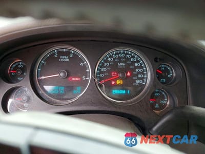 Zdjęcie 9 z 11 samochodu: 2010 CHEVROLET SILVERADO K3500 LTZ VIN:1GC7K1B63AF108482 - miniatura