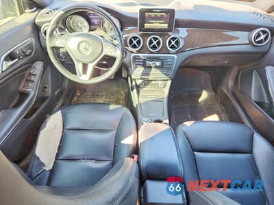 Zdjęcie 8 z 12 samochodu: 2014 MERCEDES-BENZ CLA 250 VIN:WDDSJ4EB5EN126538 - miniatura