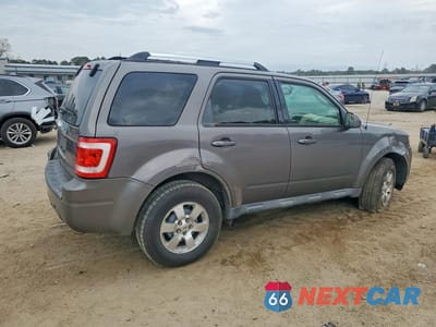 Trzecie zdjęcie samochodu z tyłu: 2011 FORD ESCAPE LIMITED VIN:1FMCU0E73BKA90903 - miniatura