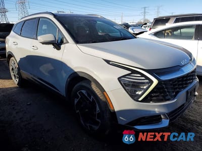 Czwarte zdjęcie samochodu z boku: 2023 KIA SPORTAGE SX PRESTIGE VIN:5XYK5CAF4PG015622 - miniatura