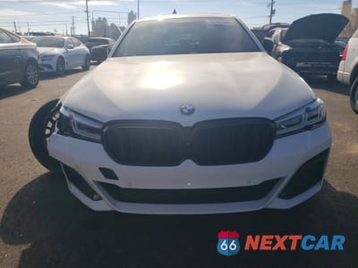 Piąte zdjęcie samochodu w środku: 2021 BMW 530E VIN:WBA13AG06MCF92046 - miniatura