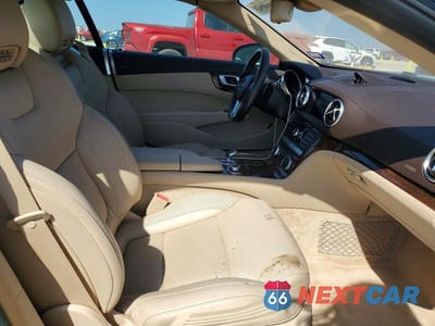 Zdjęcie 10 z 12 samochodu: 2016 MERCEDES-BENZ SL 550 VIN:WDDJK7DAXGF037502 - miniatura