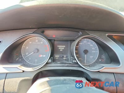 Zdjęcie 9 z 13 samochodu: 2009 AUDI S5 QUATTRO VIN:WAURV78T49A031742 - miniatura