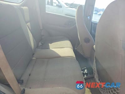 Zdjęcie 11 z 13 samochodu: 2001 FORD ESCAPE XLT VIN:1FMYU04111KA77293 - miniatura