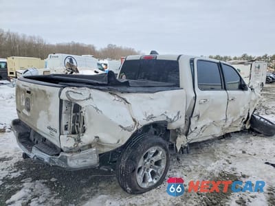 Trzecie zdjęcie samochodu z tyłu: 2021 RAM 1500 BIG HORN VIN:1C6SRFFT6MN642600 - miniatura