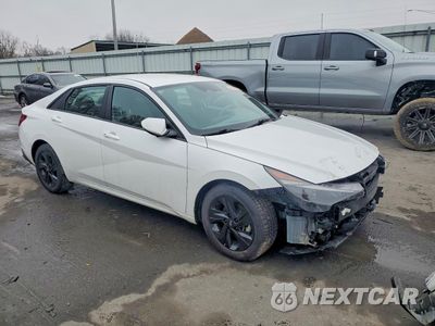 Czwarte zdjęcie samochodu z boku: 2022 HYUNDAI ELANTRA SEL VIN:5NPLS4AG5NH082148 - miniatura
