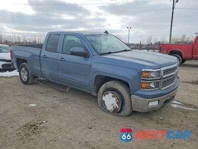 Czwarte zdjęcie samochodu z boku: 2015 CHEVROLET SILVERADO K1500 LT VIN:1GCVKREC9FZ267665 - miniatura