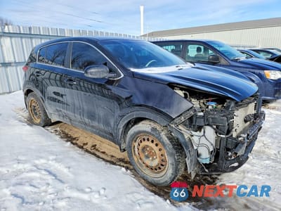 Czwarte zdjęcie samochodu z boku: 2020 KIA SPORTAGE LX VIN:KNDPM3AC7L7690676 - miniatura