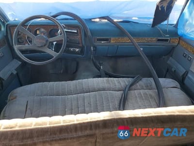 Zdjęcie 8 z 14 samochodu: 1990 CHEVROLET SUBURBAN V2500 VIN:1GNGV26K7LF119614 - miniatura