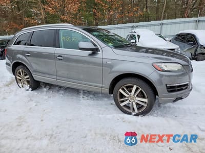 Czwarte zdjęcie samochodu z boku: 2014 AUDI Q7 PREMIUM PLUS VIN:WA1LGAFE6ED019826 - miniatura