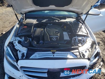 Zdjęcie 11 z 12 samochodu: 2015 MERCEDES-BENZ C 300 4MATIC VIN:55SWF4KB0FU070699 - miniatura