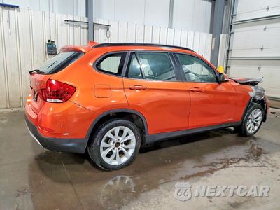 Trzecie zdjęcie samochodu z tyłu: 2014 BMW X1 XDRIVE28I VIN:WBAVL1C56EVY14638 - miniatura