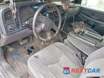 Zdjęcie 8 z 11 samochodu: 2005 CHEVROLET SILVERADO K1500 VIN:1GCEK19B35Z334682 - miniatura