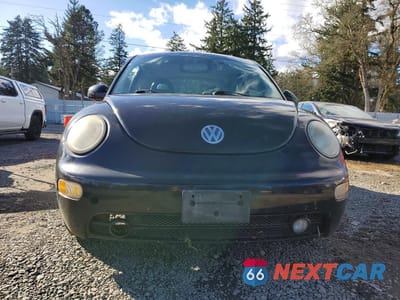 Piąte zdjęcie samochodu w środku: 2001 VOLKSWAGEN NEW BEETLE GLS VIN:3VWCK21C31M433383 - miniatura