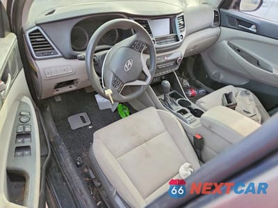 Zdjęcie 8 z 13 samochodu: 2018 HYUNDAI TUCSON SEL VIN:KM8J33A43JU673868 - miniatura